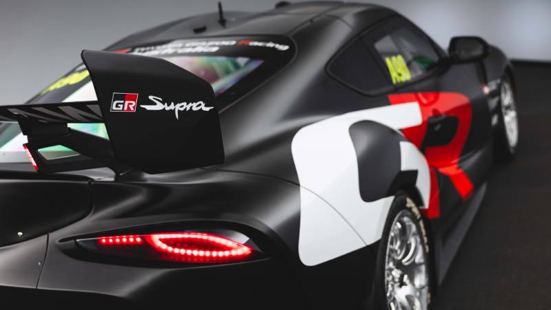 GR Supra V8