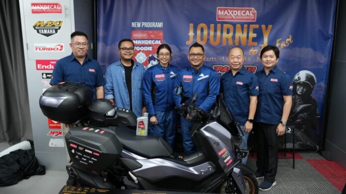 Maxdecal pasutri touring