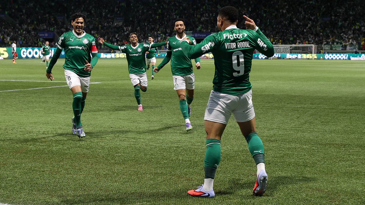 Vitor Roque terancam dilarang main 10 pertandingan