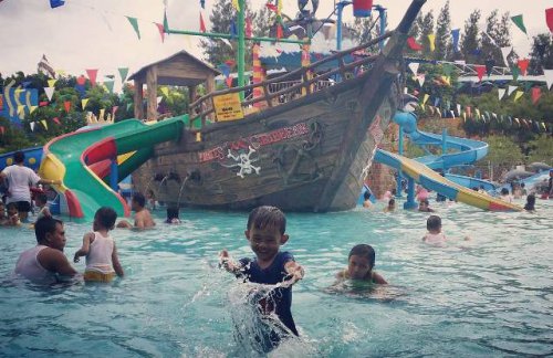 50+ Wahana Wisata Bahari Lamongan, Harga Tiket, Daya Tarik, Aktivitas!