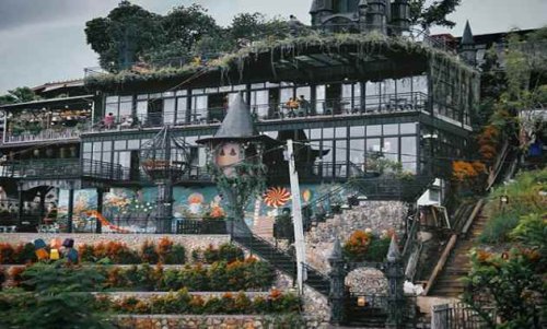Top 32+ Tempat Makan di Lembang Bandung Enak &amp; Legendaris!