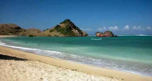 Top 10+ Foto Pantai Kuta Lombok: Harga Tiket, Daya Tarik, Fasilitas, Aktivitas dll