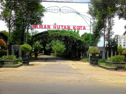 1. Taman Hutan Kota Tulungagung, 2. Kampung Susu Dinasty, 3. Taman Aloon &ndash; Aloon Tulungagung, 4. Taman Kali Ngrowo, 5. Agrowisata Belimbing, 6. Pantai Kedung Tumpang, 7. Pantai Molang, 8. Pantai Popoh, 9. Pantai Sanggar, 10. Pantai Sidem, 11. Pantai Pacar, 12. Pantai Godeg, 13. Pantai Coro, 14. Tebing Banyu Mulok, 15. Jambooland Waterpark, 16. Splash Waterpark, 17. Air Terjun Jurang Senggani, 18. Air Terjun Coban Kromo, 19. Air Terjun Kedung Simin, 20. Air Terjun Alas Kandung, 21. Air Terjun Pandan Wangi, 22. Air Terjun Lawean, 23. Candi Penampihan, 24. Candi Dadi, 25. Candi Sanggrahan, 26. Nyawangan Park, 27. Telaga Ngambal, 28. Kedung Tritis, 29. Batu Gedong, 30. Bukit Jomblo, 31. Ranu Gumbolo, 32. Pantai Gerangan, 33. Pantai Brumbun, 34. Pantai Sawah Ombo, 35. Pantai Sioro, 36. Pantai Dlodo, 37. Pantai Klatak Tulungagung , 38. Berburu Sunrise di Pantai Sine, 39. Pantai Lumbung, 40. Pantai Pathok Gebang, 41. Air Terjun Parang Kikis, 42. Jurug Tejo, 43. Gunung Budeg, 44. Candi Boyolangu, 45. Goa Selomangleng, 46. Pantai Ngalur, 47. Sungai Niyama, 48. “Pusat Oleh-oleh” Sentral Kerajinan Industri Marmer, 49. Klenteng Tjoe Tik Kiong, 50. Pantai Pucang Sawit, 51. Waduk Wonorejo, 52. Dokar Dreamland, 53. Gunung Bolo, 54. Wisata Kampung Tani, 55. Goa Pasir, 56. Pantai Gemah, 57. Pantai Patuk Gebang, 58. Pantai Dadap, Top 58+ Tempat Wisata di Tulungagung Terbaru & Hits yang Wajib Dikunjungi