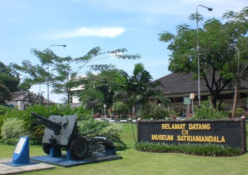 Museum Satria Mandala: Harga Tiket, Daya Tarik, fasilitas, Aktivitas