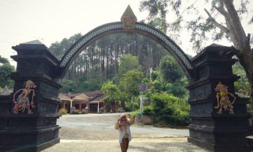 Goa Kiskendo Jogja: Rute Lokasi, Tiket Masuk, Daya Tarik, Fasilitas