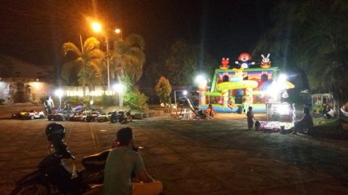 1. Taman Mempawah, 2. Pantai Jungkat, 3. Mempawah Mangrove Park, 4. Sebukit Rama, 5. Wisata Nusantara, 6. Bukit Seliung, 7. Sungai Mempawah, 8. Pantai Paku Pulau Temajo, 9.&nbsp;Makam Habib Husein Al Qadri, 10. Pantai Ancol Penibung, 11. Wisata Air Terjun Sambora, 12. Polaria Tanjung Pagar, 13. Goa Alam Santok, 14. Istana Amantubillah, 15. Pantai Kijing, 16. Danau Hijau, 17. Bukit Peniraman, 18. Wisata Pemandian Di Kaki Bukit Anjongan, 19. Bukit Wangkang, 20. Makam Opu Daeng Manambon, 21. Pantai Tanjung Burung, Top 21+ Tempat Wisata di Mempawah Kalbar Terbaik & Paling Hits yang Wajib Dikunjungi