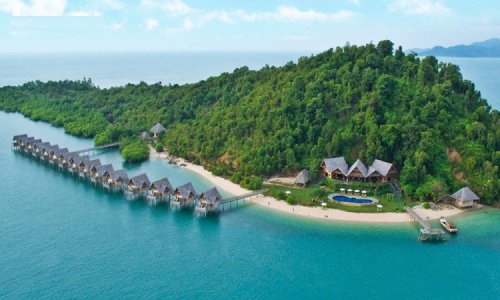 1. Pantai Telunas, 2. Pantai Pongkar, 3. Pantai Pelawan, 4. Pantai Gading, 5. Pantai Batu Limau, 6. Coastal Area Tanjung Balai Karimun, 7. Makam Sibadang, 8. Masjid Agung Karimun, 9. Gunung Jantan, 10. Air Terjun Pongkar, 11. Pantai Ketam, 12. Kolam Renang Tamara, 13. Pantai Tanjung Ambat, 14. Pantai Lubuk, 15. Pantai Timun, 16.&nbsp; Wisata Buket Patong, 17. Pantai Pasir Putih Tulang, 18. Pantai Berangan, 19. Pantai Sawang, Top 19+ Tempat Wisata di Karimun Kepri Terthits & Terbaik Wajib Dikunjungi