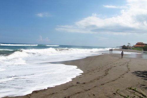 1. Pantai Nelayan, 2. Pantai Pererenan, 3. Pantai Canggu, 4. Echo Beach atau Pantai Batu Mijan, 5. Pantai Berawa, 6. Pantai Batu Bolong, 7. Pantai Seseh, 8. Pantai Mengening, 9. Pantai Bingin, Top 9+ Pantai di Canggu Badung Terbaru & Paling HitsDikunjungi