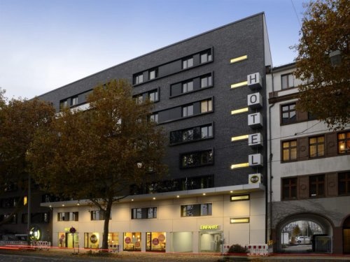 Top 9+ Penginapan &amp; Hotel Murah di Frankfurt Terbaik dengan Konsep Unik &amp; Menarik!