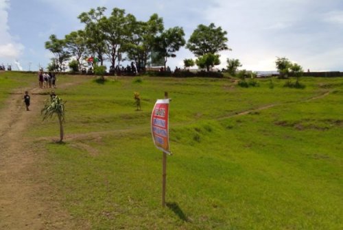Top 10+ Foto Bukit Teletubbies Kubutambahan yang Instagramable, Tiket, Rute!