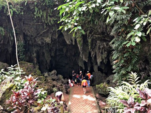 Top 10+ Foto Gua Hawang Kei, Objek Wisata Fenomenal Kolam Sebening Kaca