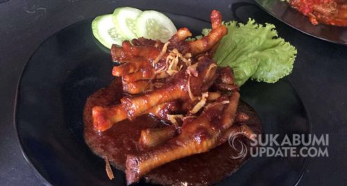 Top 10+ Tempat Makan Pedas di Sukabumi Paling Enak, Pecinta Sambal Wajib Nyoba!