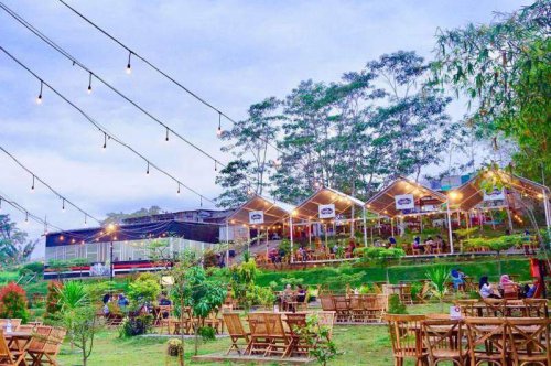 Top 29+ Cafe di Malang Hits &amp; Kekinian, Coffee Shop Tempat Kongkow!