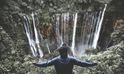 Top 10+ Foto Air Terjun Coban Sewu Malang: Harga Tiket, Fasilitas, Daya Tarik!