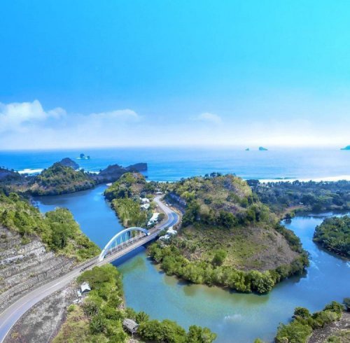 Top 10+ Foto Pantai Bajul Mati: Harga Tiket, Fasilitas, Daya Tarik, Aktivitas Seru!