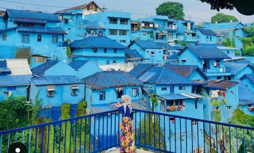10+ Foto Kampung Biru Arema: Harga Tiket Masuk, Wisata Instagramable!