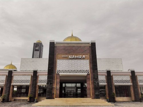 Masjid Namira Lamongan: Wisata Religi Menyenangkan &amp; Instagramable