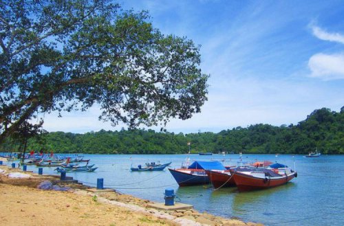 Top 10+ Foto Pantai Sendang Biru: Harga Tiket, Daya Tarik, Fasilitas, wahana dll