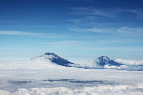 Top 5+ Jalur Pendakian Gunung Merbabu, Nikmati Keindahan Puncak Golden Sunsetnya!