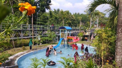 Jembatan Gantung Nawacita Bantul, Wisata Seru Keluarga Wahana Lengkap!