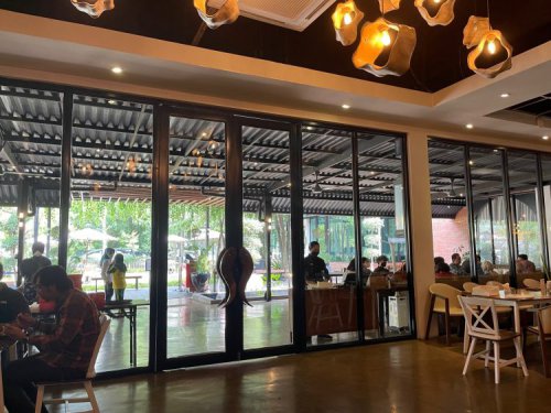 Top 16+ Tempat Makan di Ragunan Paling Enak &amp; Populer, Cafe &amp; Resto Hits!