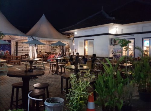Top 27+ Cafe Tempat Nongkrong di Purwakarta Hits &amp; Cozy, Coffee Shop buat Kongkow!