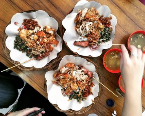 Top 13+ Tempat Makan Nasi Campur di Surabaya yang Enak &amp; Legendaris