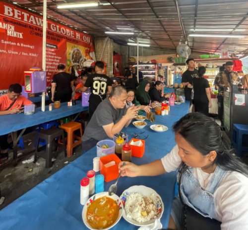 Top 14+ Warung Soto Betawi di Jakarta Pusat yang Enak, Tempat Makan Legendaris!
