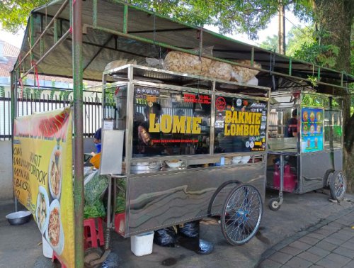 Top 13+ Warung Lomie Enak di Bandung yang Bikin Nagih, Wajib Cobain