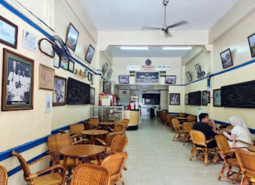 Top 12+ Restoran Tertua di Indonesia Tempat Nostalgia Kuliner Otentik