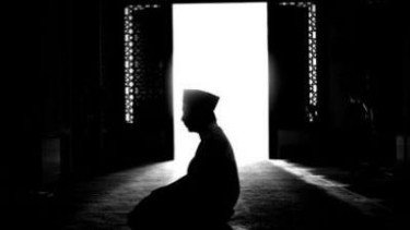 Jangan Sia-siakan Ramadan, Perbanyak Solat Hajat agar Doamu Dikabulkan