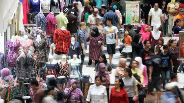 Belanja Lebaran di Pasar Tanah Abang