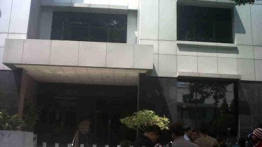 Pemprov DKI Jakarta Resmi Hibahkan Gedung YLBHI, Pramono Ungkap Alasannya