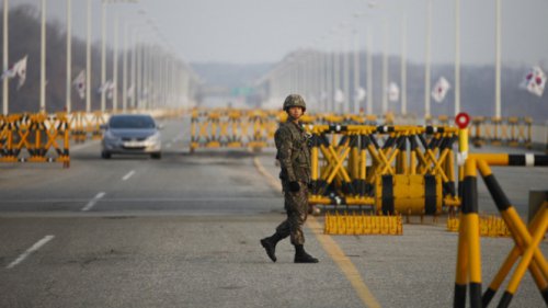 Militer Korsel Amankan Warga Sipil Korut Nekat Lintasi Perbatasan, Diduga Pembelot