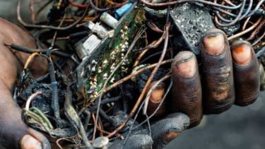 Erafone Kurangi Emisi Karbon 161 Ribu Kg CO2 Sampah Elektronik Pakai Cara Ini
