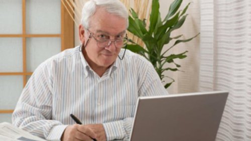 Belum Terlambat Jadi Kaya! 5 Strategi Warren Buffett untuk Generasi Boomer di Usia Senja