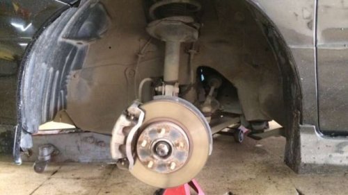 Perlukah Suspensi Kendaraan Diberi Pelumas? Ini Penjelasannya!