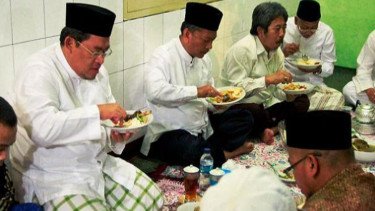 Makan Terlalu Banyak Saat Sahur Bahayakah?