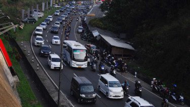Jalur Nagreg Mulai Dipadati Pemudik di H-4 Lebaran, Kendaraan Meningkat Signifikan