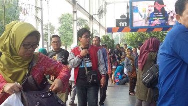 Top 51+ Ribu Orang Tiba di Jakarta dengan Kereta Hari Ini