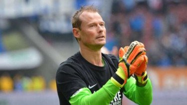 Dunia Sepak Bola Berduka: Eks Kiper Juventus dan Arsenal Alex Manninger Meninggal Dunia