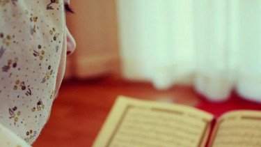 Keutamaan Membaca Surat Al-Kahfi di Hari Jumat, Amalan Sunnah yang Melindungi dari Fitnah Dajjal