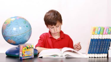 Tak Perlu Dipaksa! 5 Cara Ampuh Membuat Anak Gemar Membaca Sejak Dini