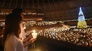 Misa Malam Natal di suatu gereja di Indonesia