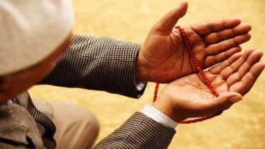 Top 6+ Bacaan Niat Zakat Fitrah Lengkap untuk Diri Sendiri dan Keluarga