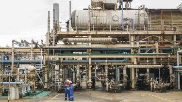 Pertamina Uji Coba Produksi Avtur dari Minyak Jelantah di Kilang Cilacap