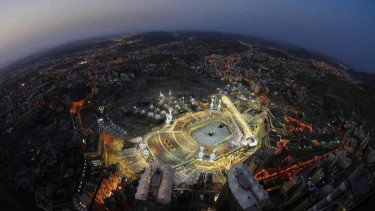 Arab Saudi Luncurkan Aplikasi Izin Masuk Makkah untuk Pekerja Residen Selama Musim Haji