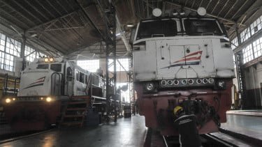 BBM Makin Terbatas, Lokomotif hingga Genset KAI Pakai B40