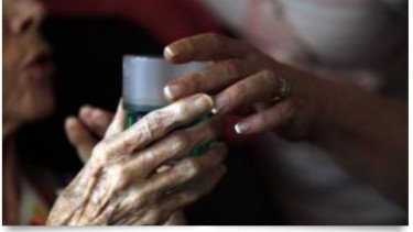 Bikin Geger! Nenek Misterius Masuk Rumah Warga Tanpa Izin di Jaktim, Pencuri?