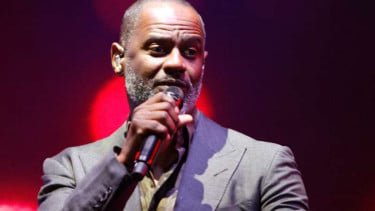 Kejutan Tak Terduga! Momen Brian McKnight Tampil Romantis di Pernikahan El Rumi dan Syifa Hadju
